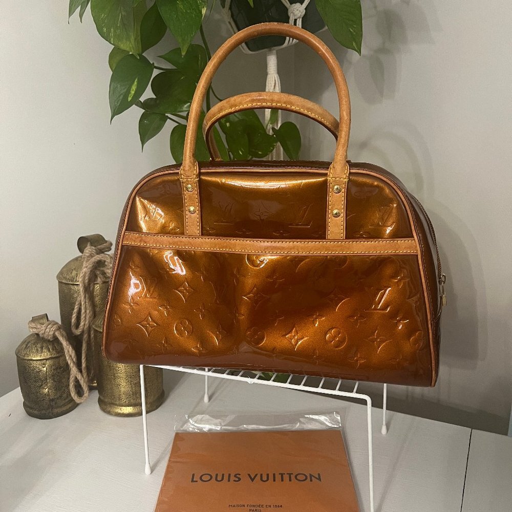 Louis Vuitton Monogram Vernis Thompkins Square Satchel- with COA